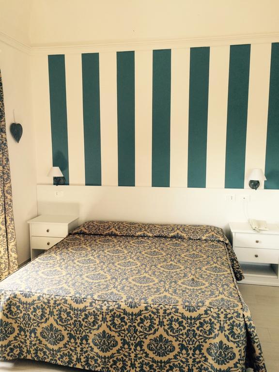 Villa Parisi Grand Hotel Castiglioncello Habitación foto